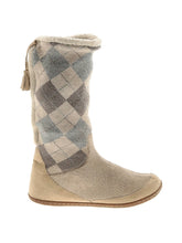 1 shoe size - 8